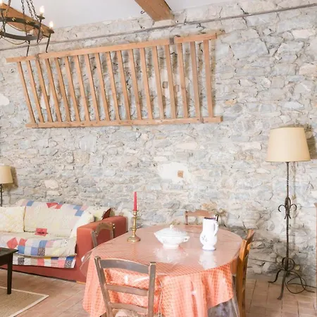 Дом отдыха La Maison Des Vendangeurs Cascastel-des-Corbieres
